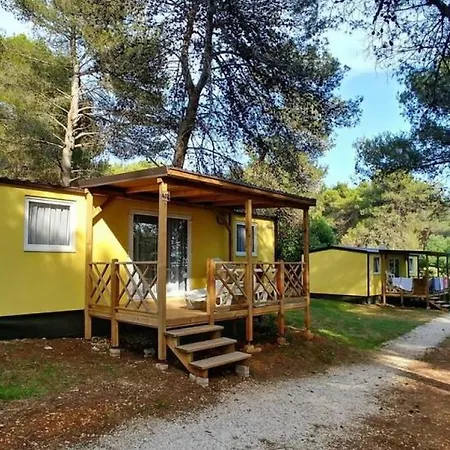 Kamp alanı Mobile Kamp Pineta - Ib *